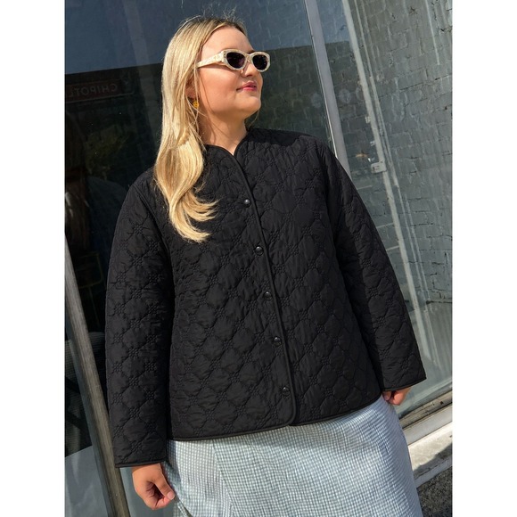 Lisa Says Gah Jackets & Blazers - Lisa Says Gah Quilted Jacket XL / XXL NWT Black Puffer Lightweight Liner Button